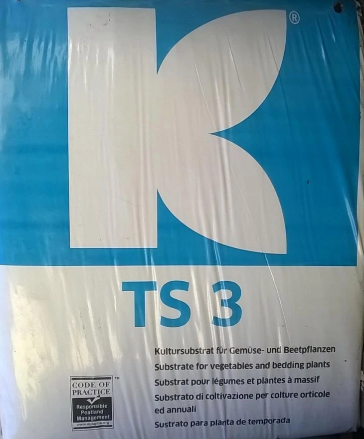 Klasmann TS 3 medium basic + 10 % Green Fibre tőzeg 210 liter